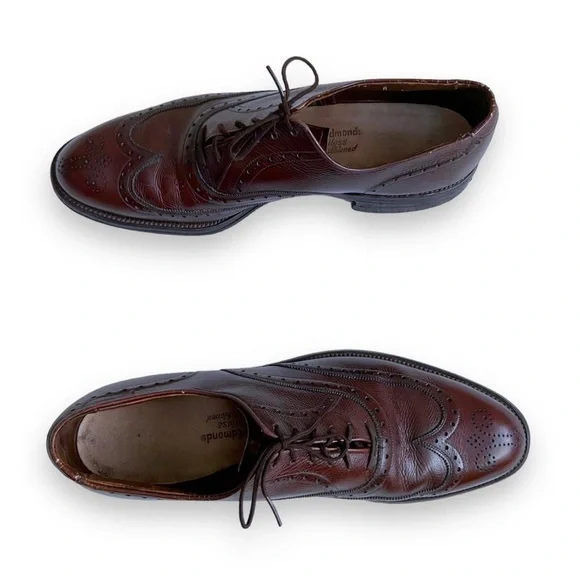 Allen Edmonds dark brown wing tip brogues oxfords dress shoes display picture 1